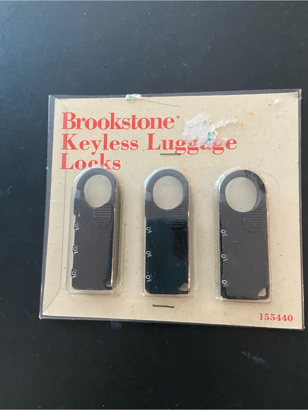Keyless luggage locks